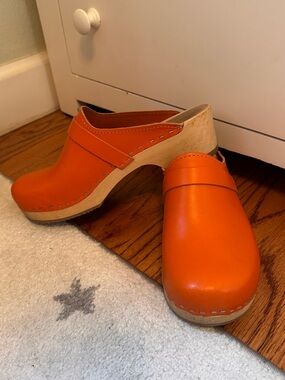 Sandgrens Orange leather clog mule 38